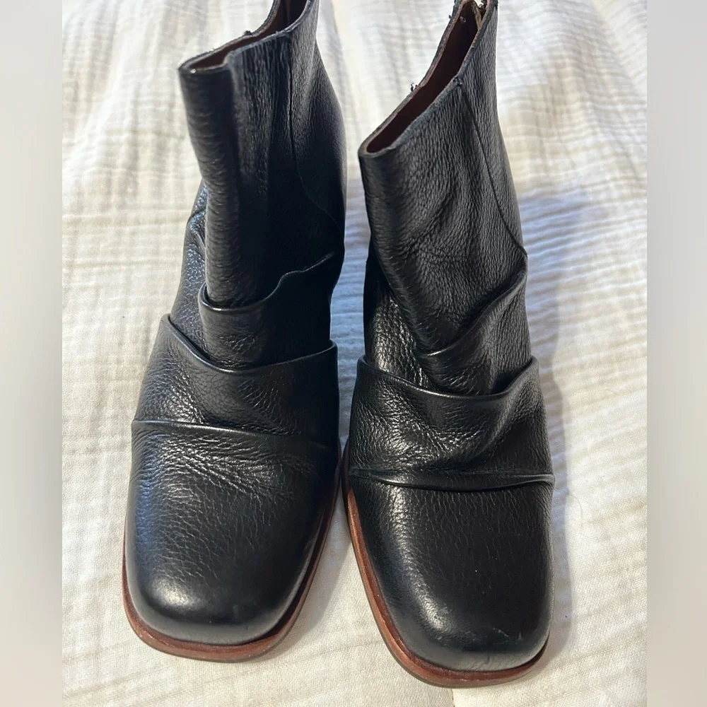Kork Ease Kissel Black Womens Ruched Boots